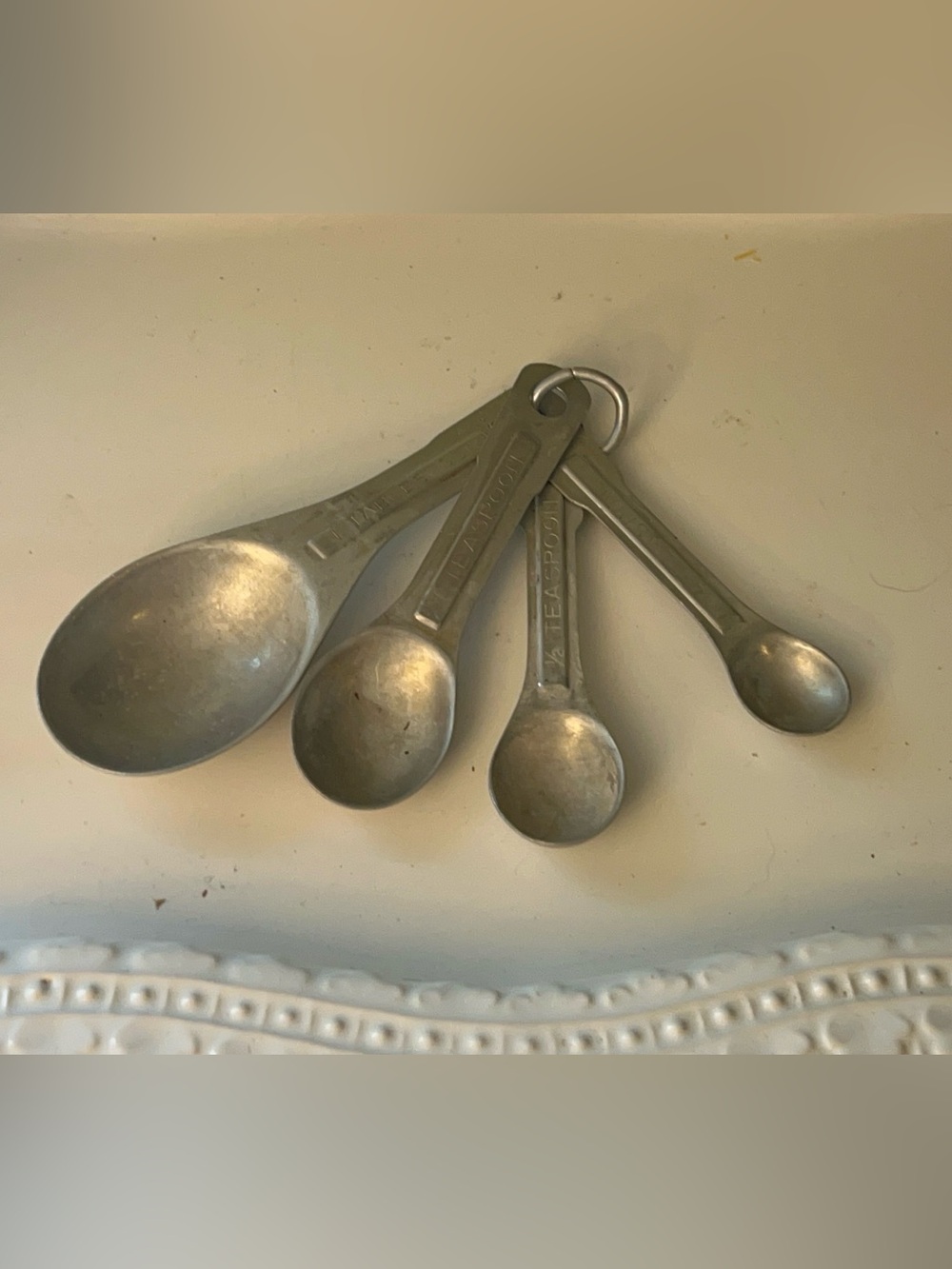 Set of 4 1940s vintage aluminum measuring spoons